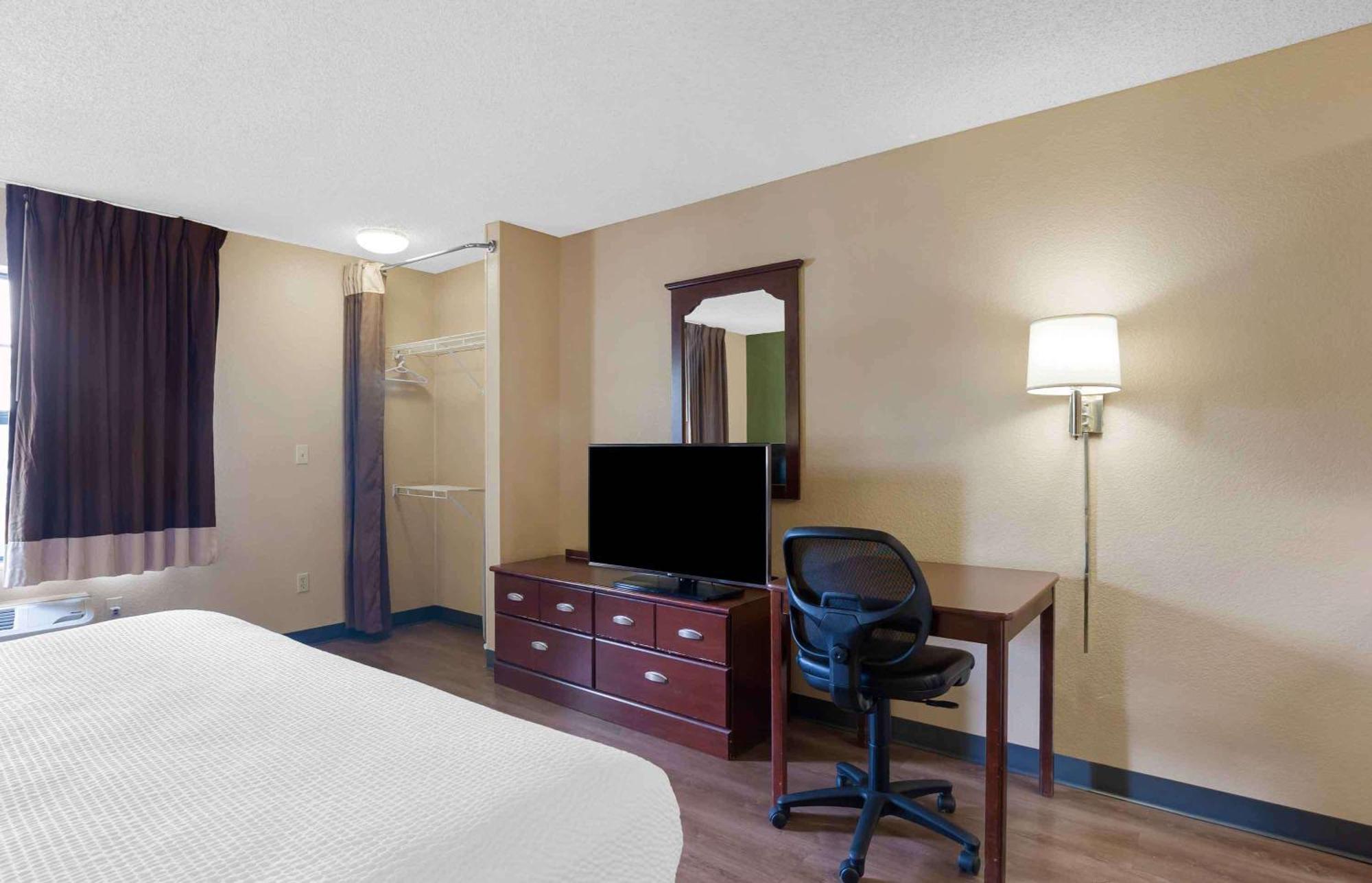 เอ็กซ์เทนด์ สเตย์ อเมริกา ดีทรอยต์ เมโทรโพลิแทนแอร์พอร์ต Hotel รอมิวลัส ภายนอก รูปภาพ